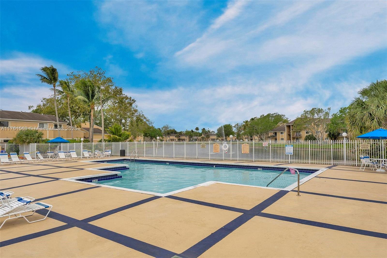 PALMS OF PEMBROKE CONDO - Residential