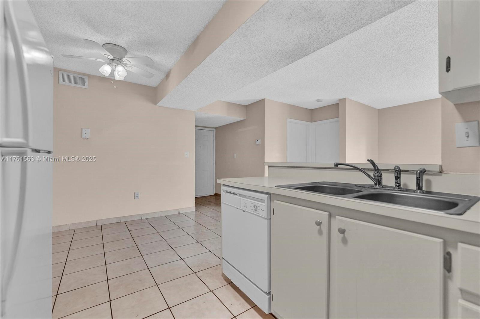 PALMS OF PEMBROKE CONDO - Residential