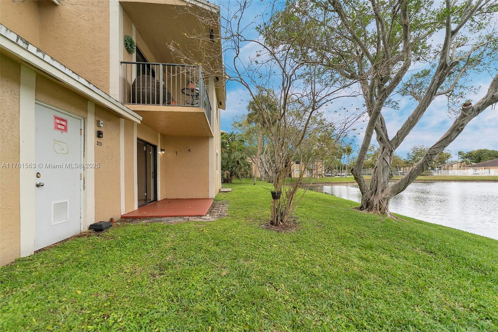 PALMS OF PEMBROKE CONDO - Residential