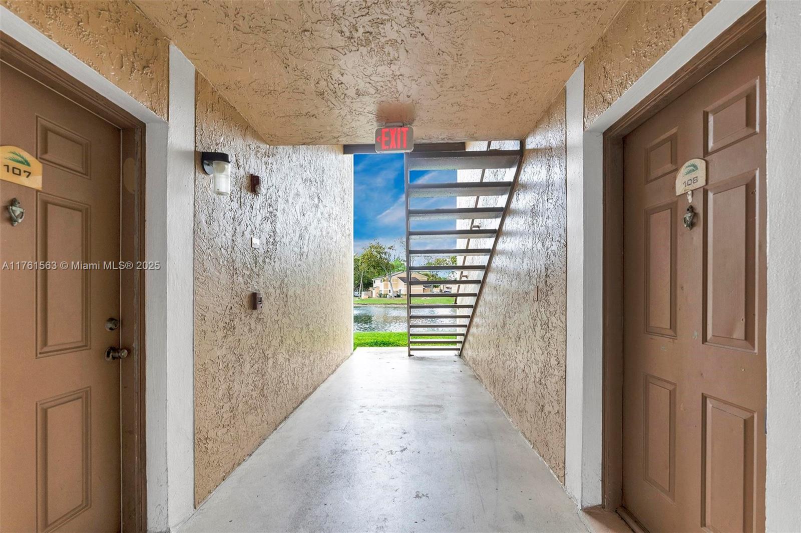 PALMS OF PEMBROKE CONDO - Residential