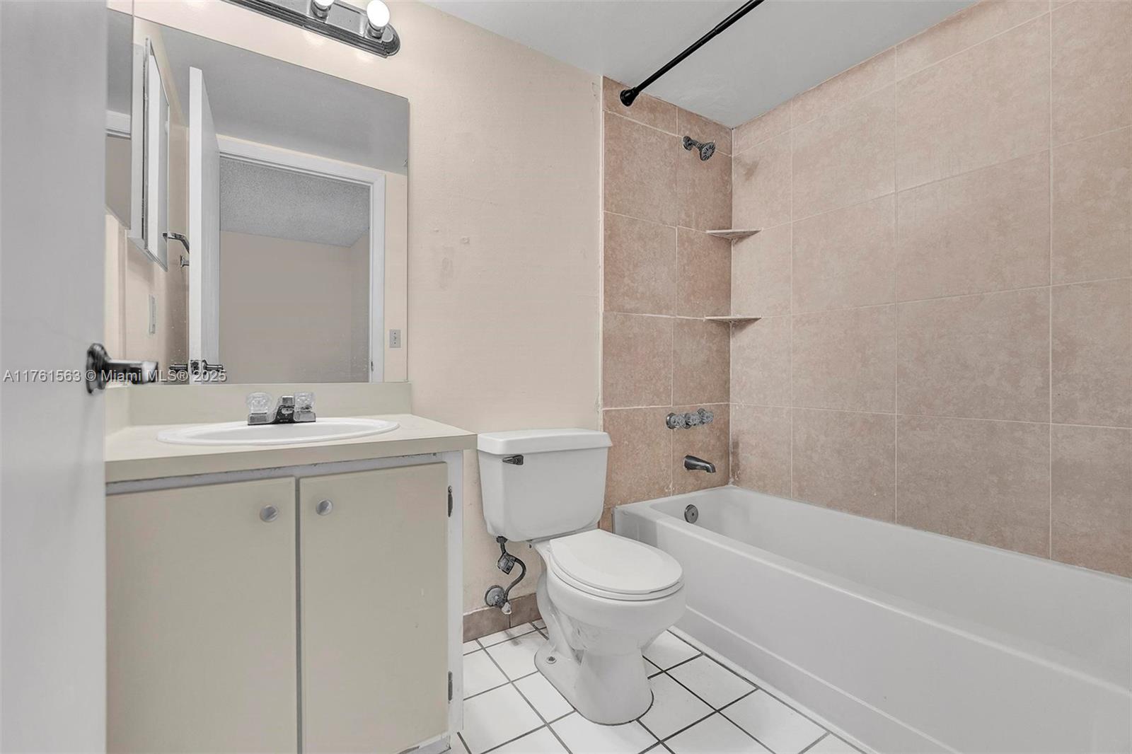 PALMS OF PEMBROKE CONDO - Residential