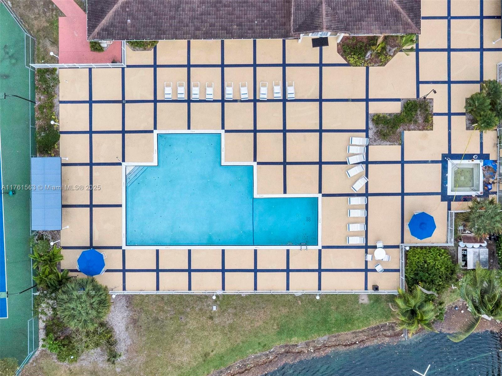 PALMS OF PEMBROKE CONDO - Residential