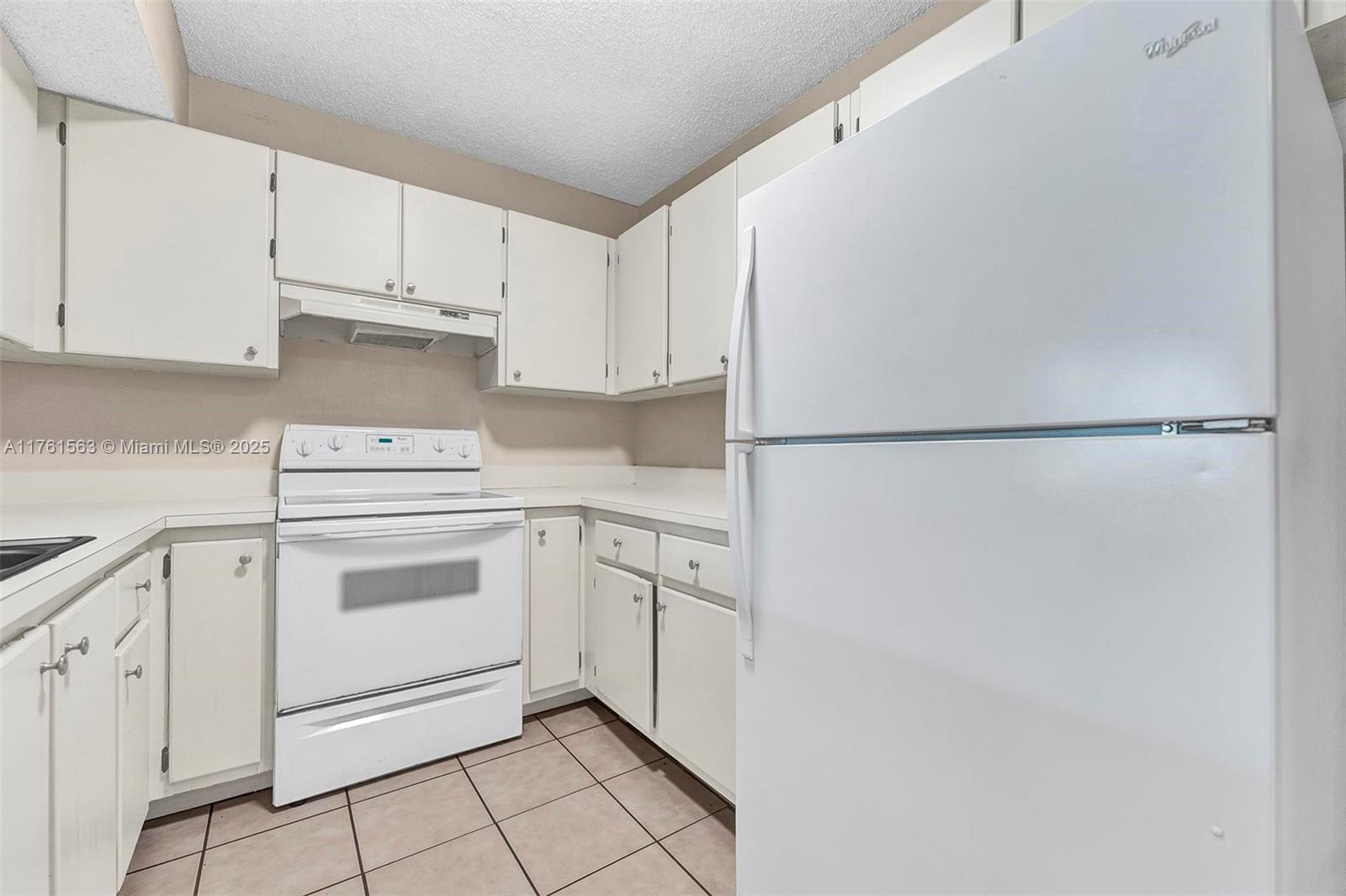 PALMS OF PEMBROKE CONDO - Residential