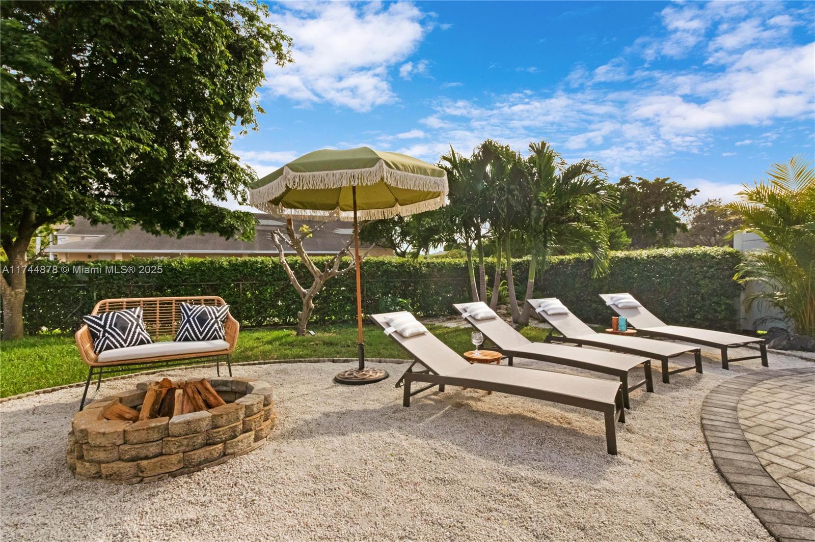 SNUG HARBOR SEC TWO - Residential Lease