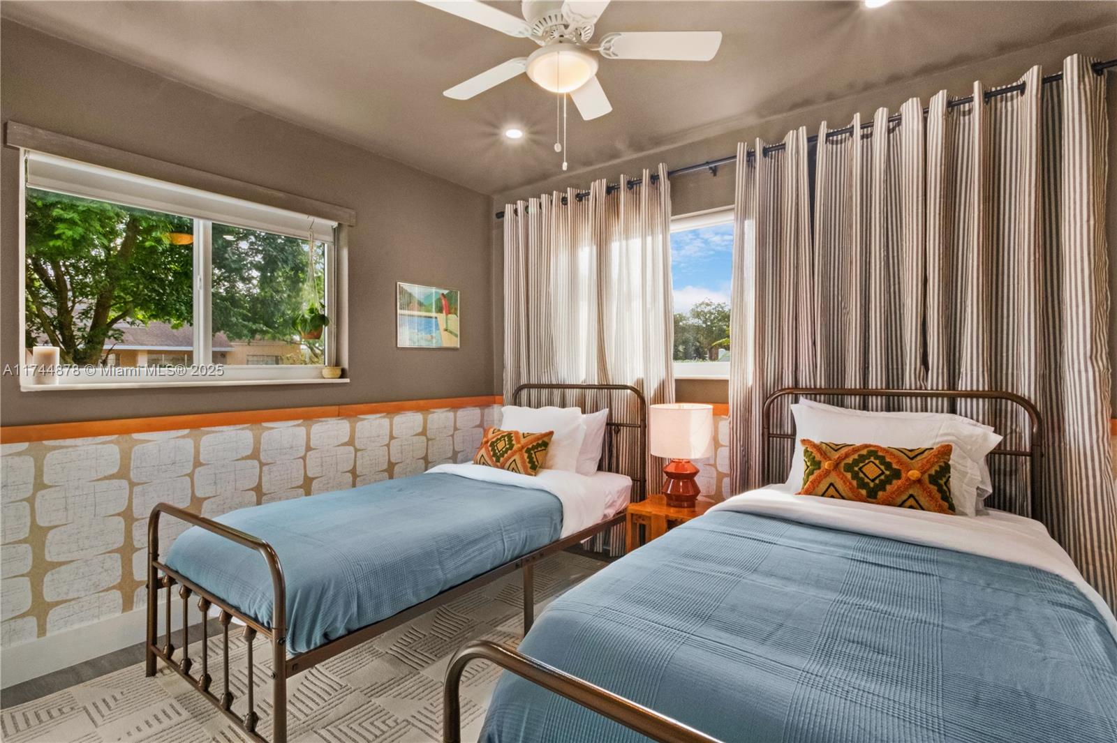 SNUG HARBOR SEC TWO - Residential Lease