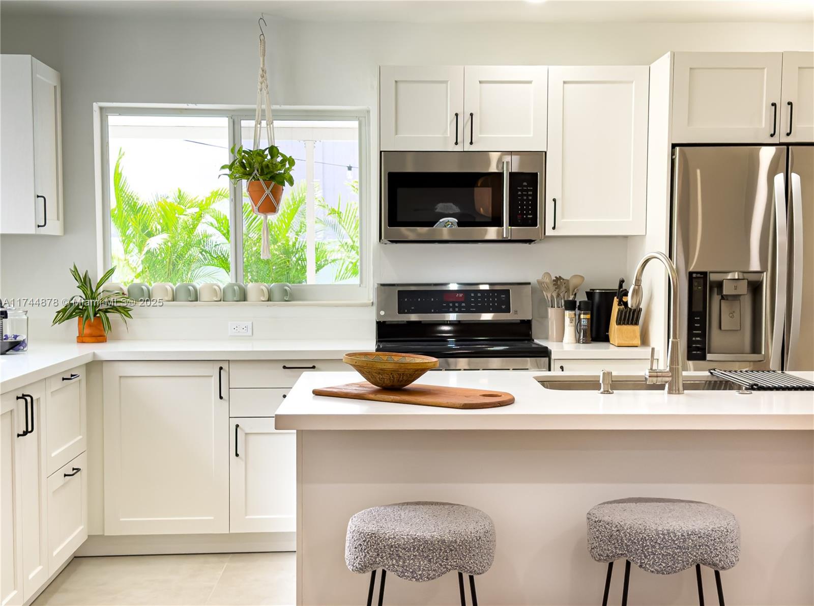 SNUG HARBOR SEC TWO - Residential Lease