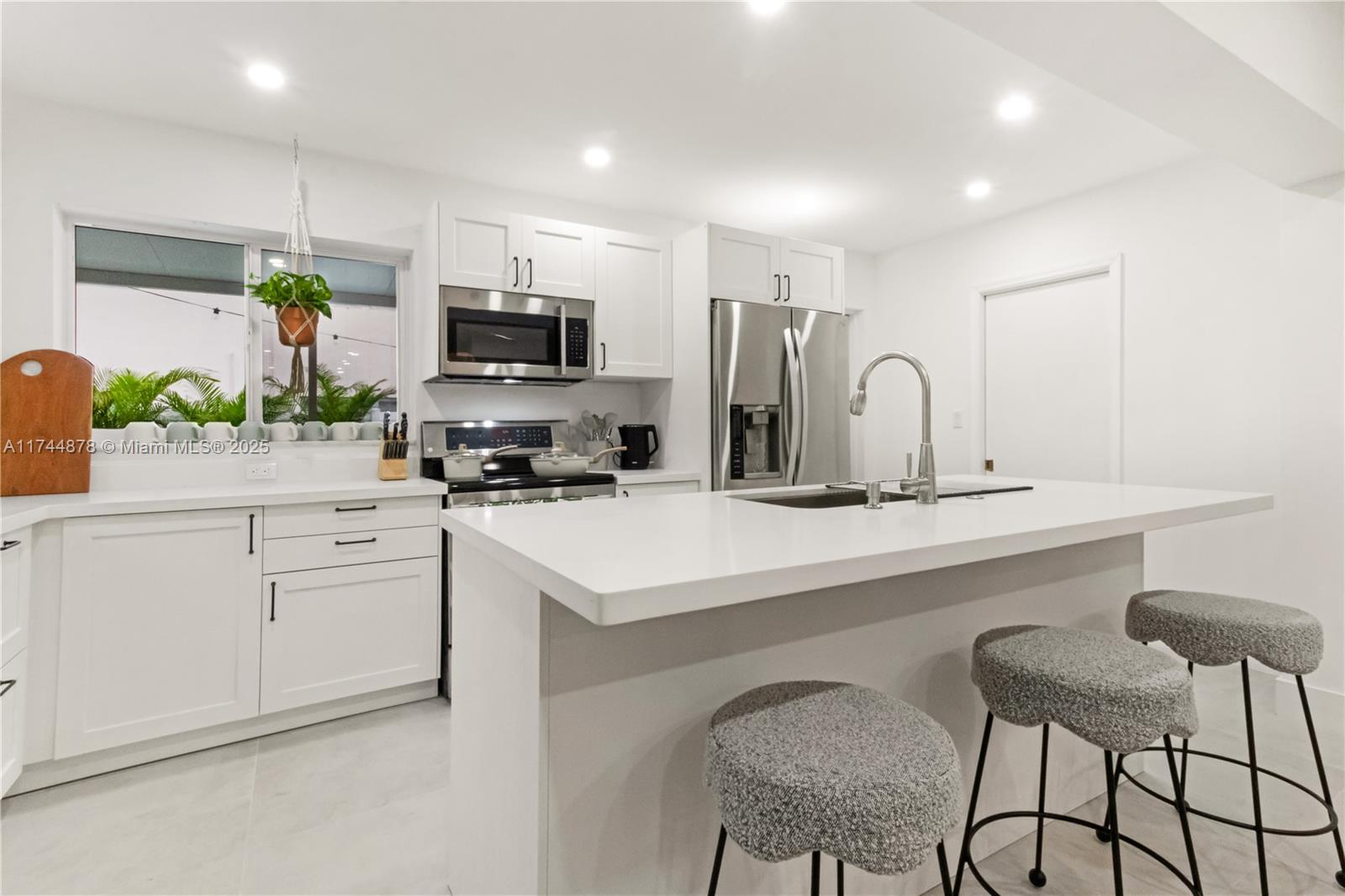 SNUG HARBOR SEC TWO - Residential Lease