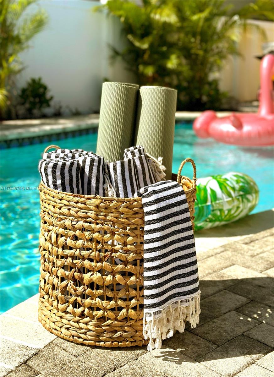 SNUG HARBOR SEC TWO - Residential Lease