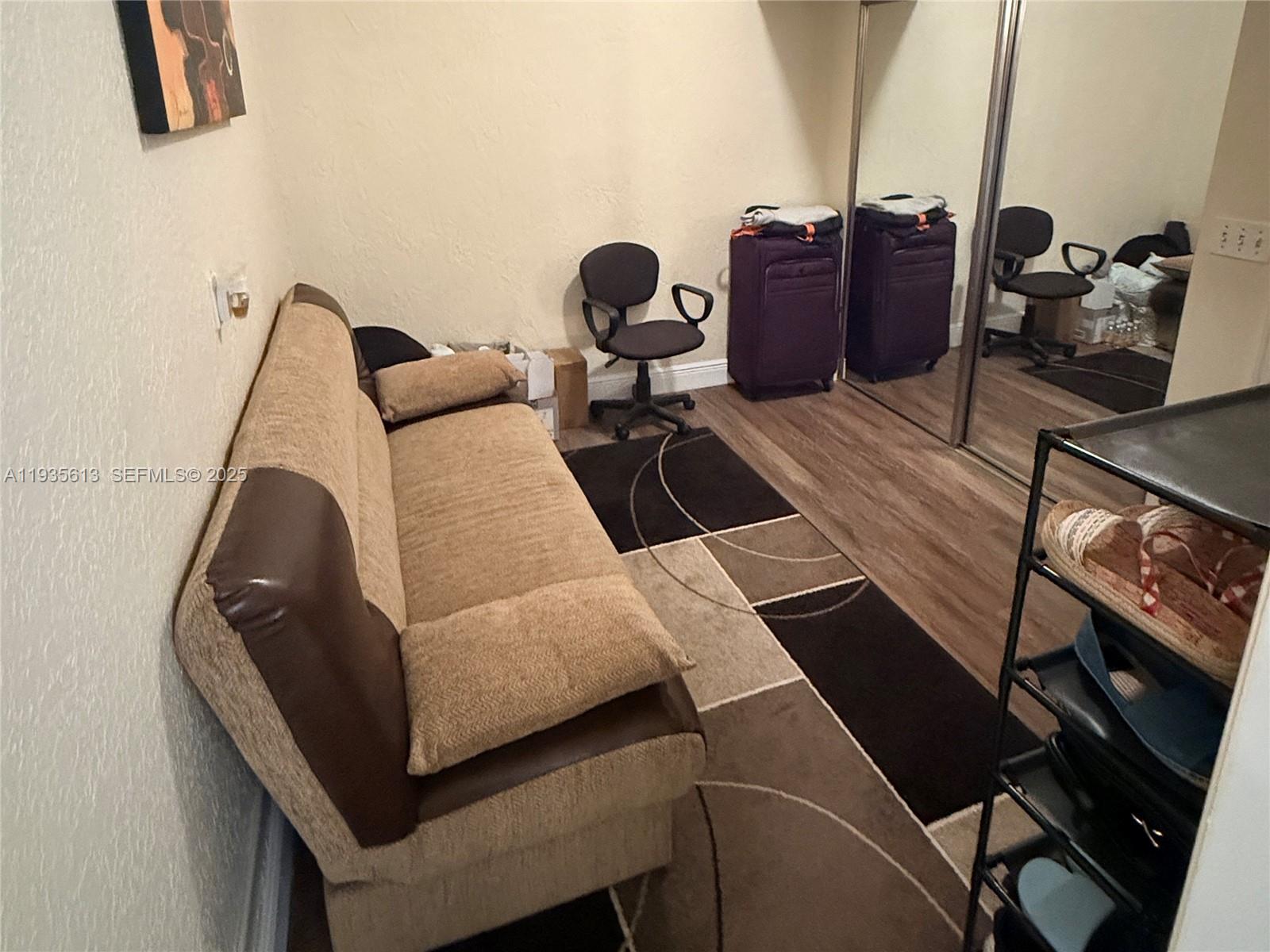 WYNDHAM LAKES EAST - Residential