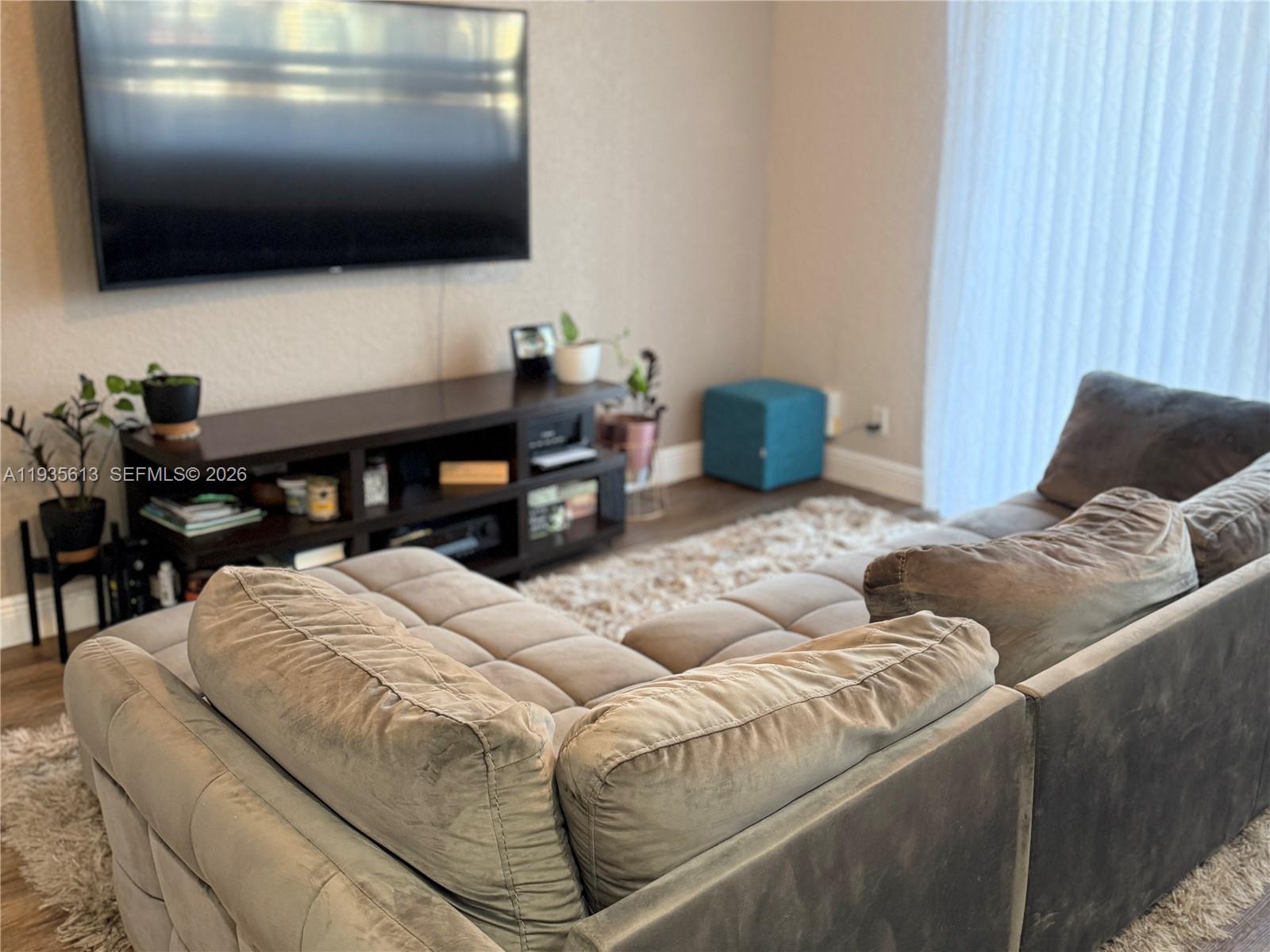 WYNDHAM LAKES EAST - Residential