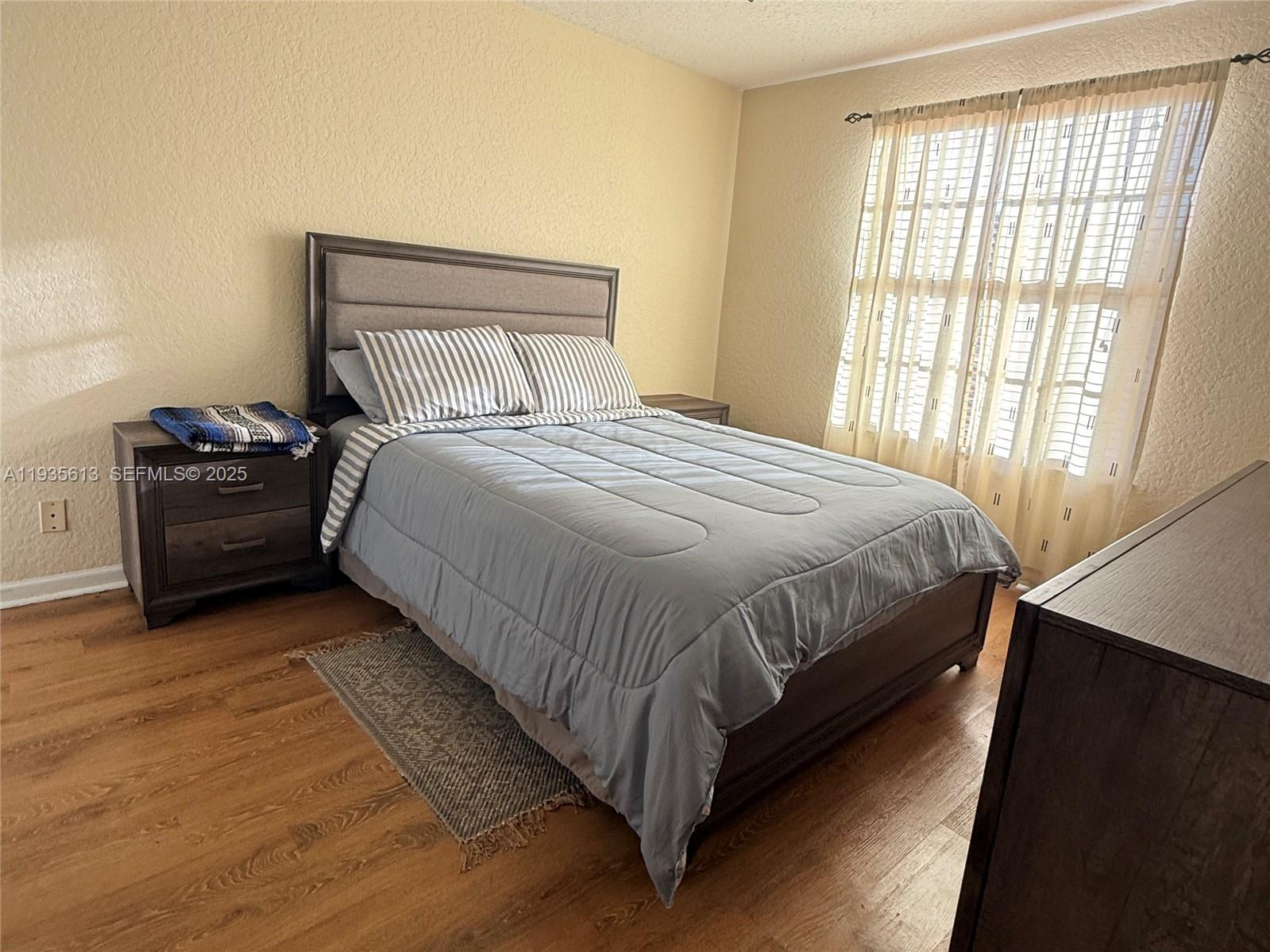 WYNDHAM LAKES EAST - Residential