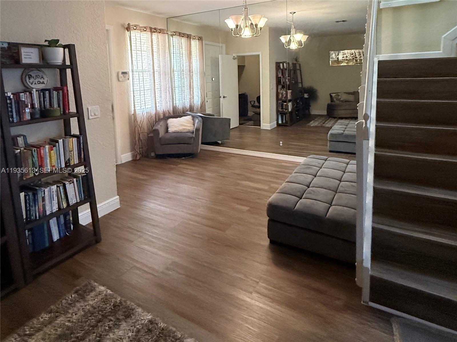 WYNDHAM LAKES EAST - Residential