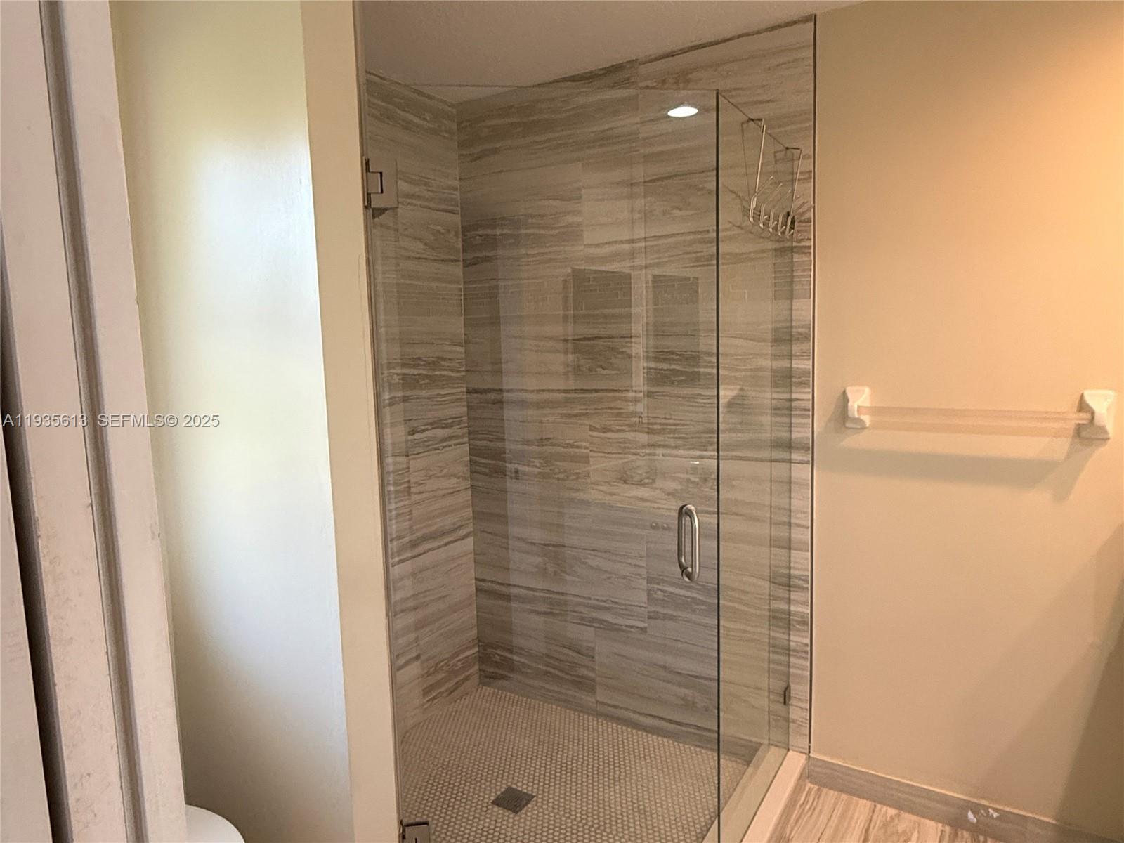 WYNDHAM LAKES EAST - Residential