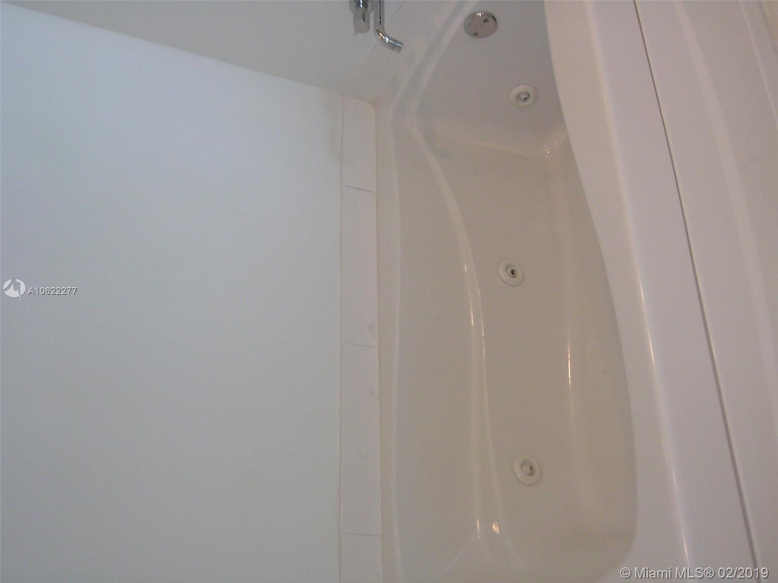 500 BRICKELL EAST CONDO - Residential Lease