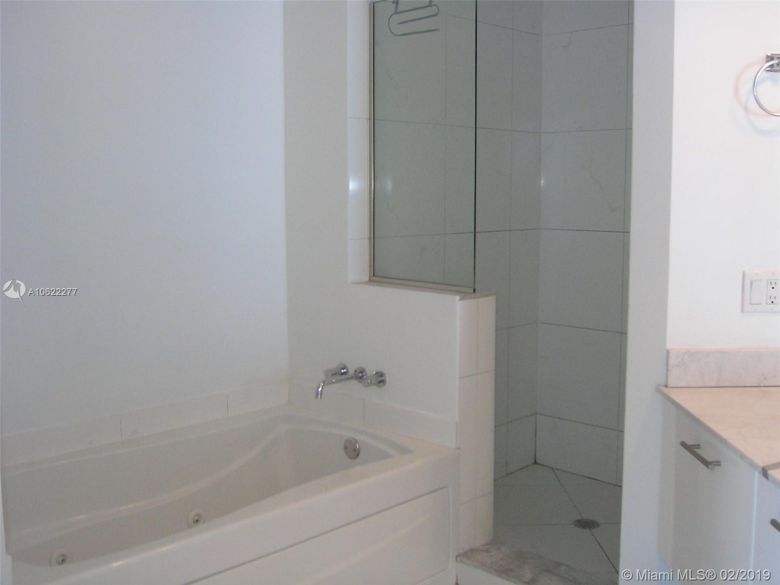 500 BRICKELL EAST CONDO - Residential Lease