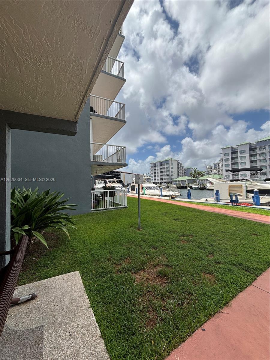 ISLA DEL MAR CONDO - Residential
