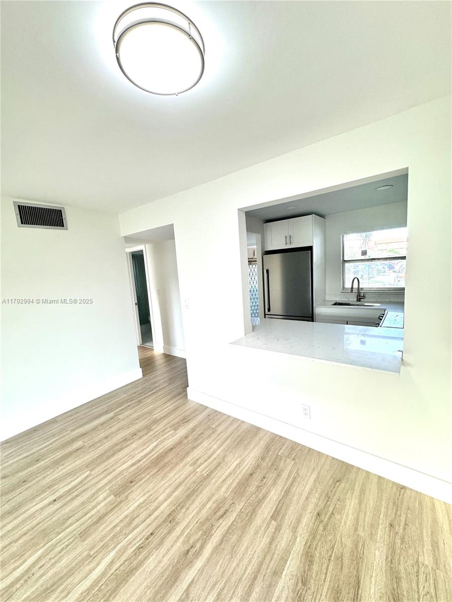 SUNRISE LAKES 90 CONDO - Residential