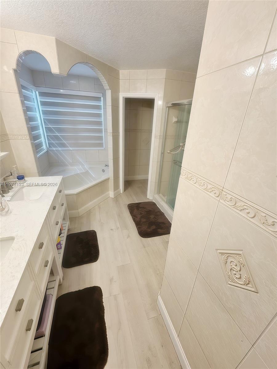 LANDINGS - Residential