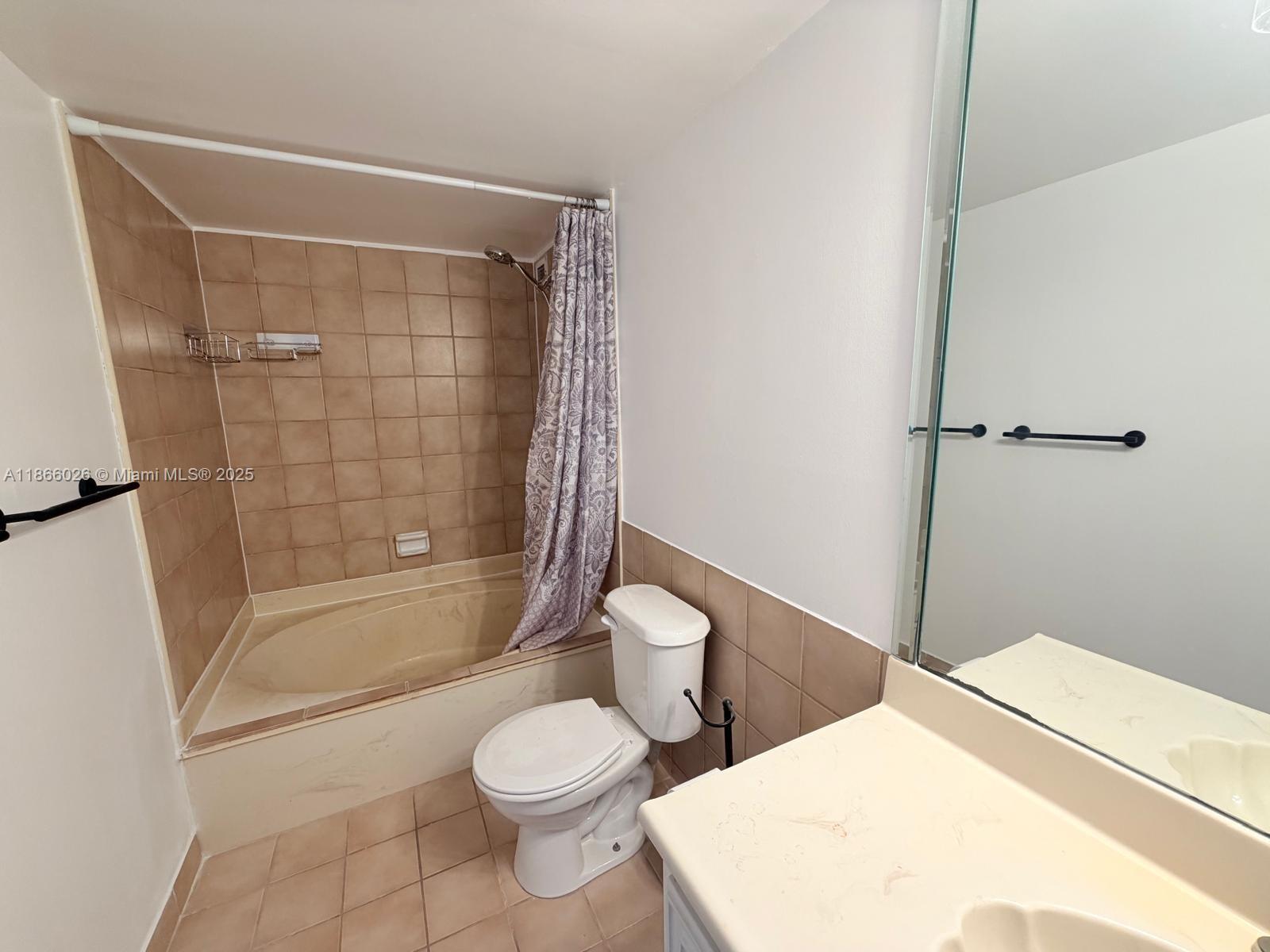 OCEANVIEW PARK CONDO - Residential Lease