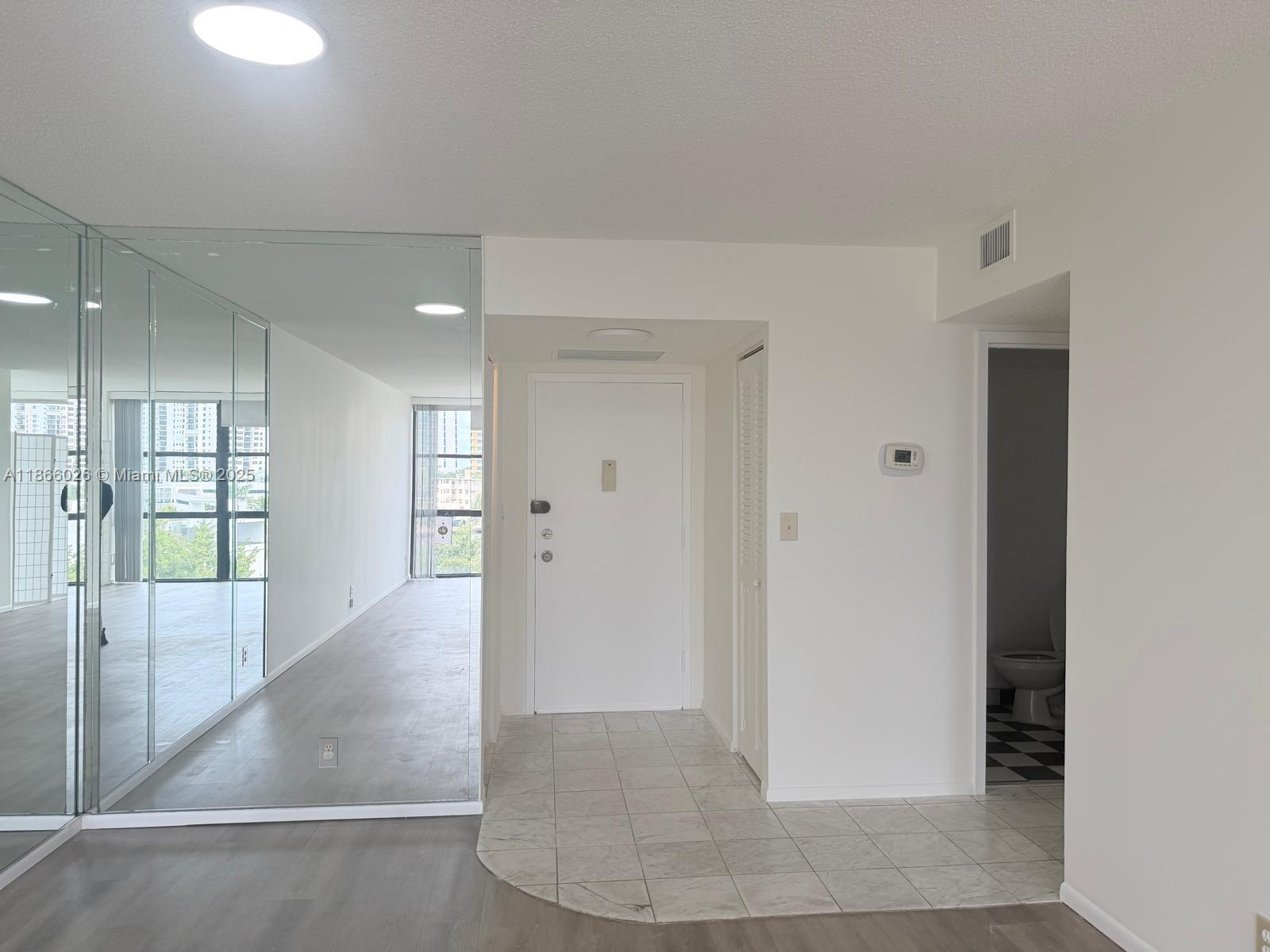 OCEANVIEW PARK CONDO - Residential Lease