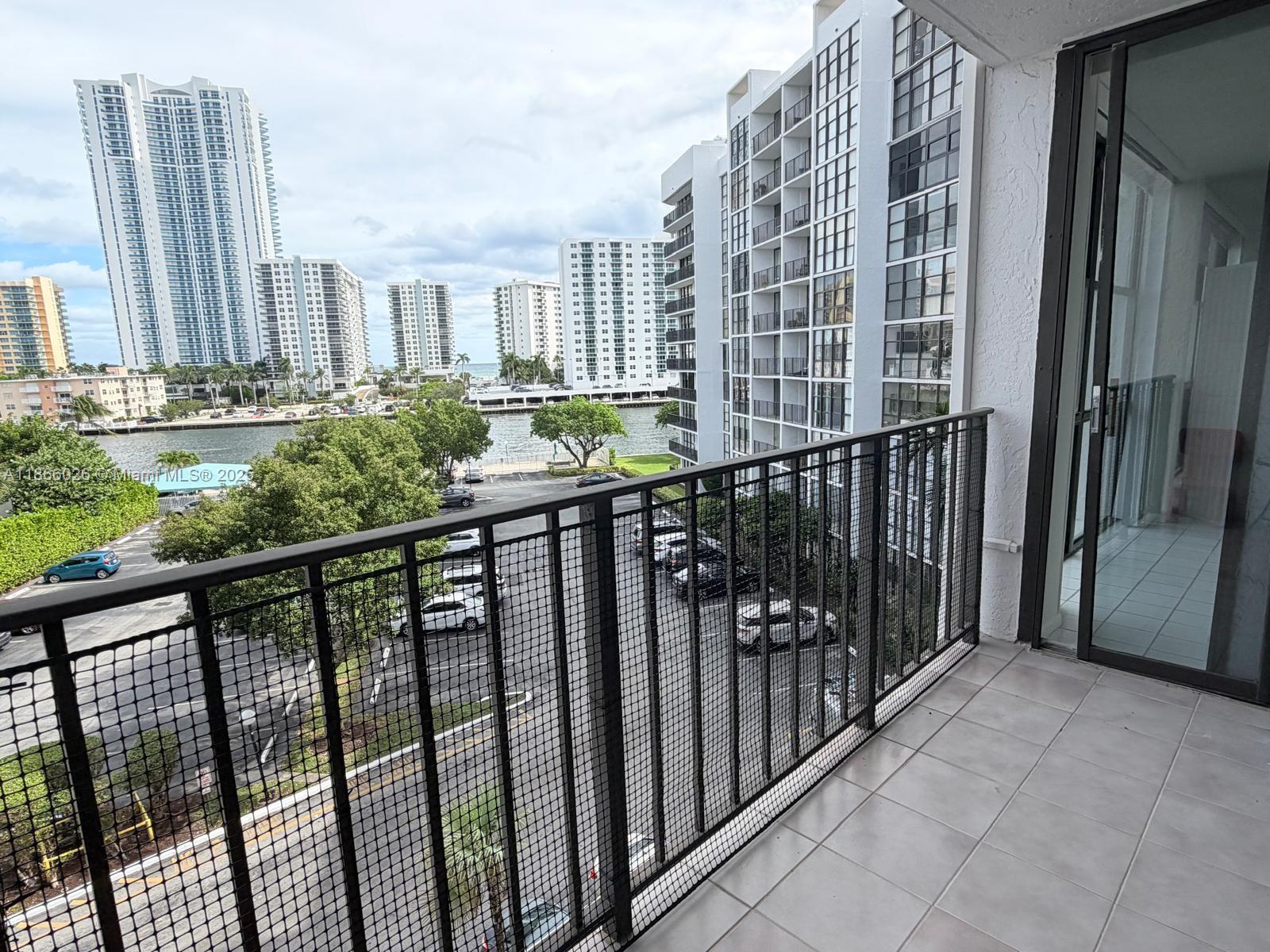 OCEANVIEW PARK CONDO - Residential Lease