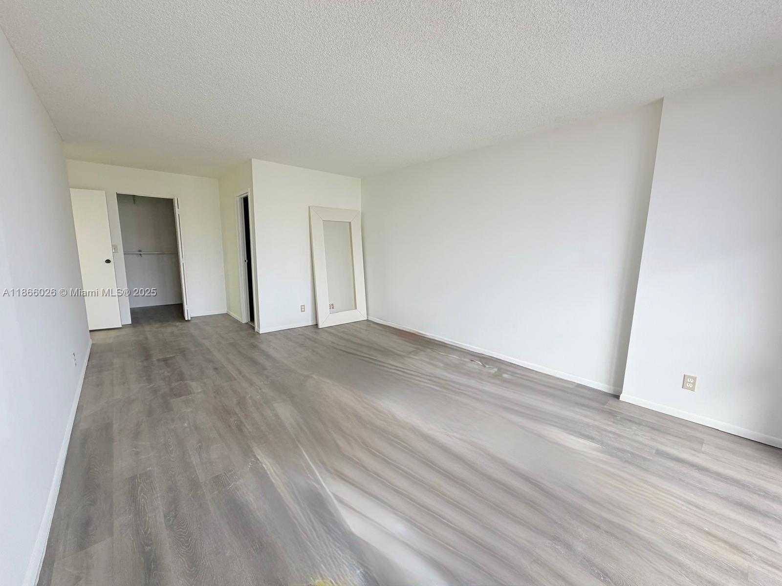 OCEANVIEW PARK CONDO - Residential Lease