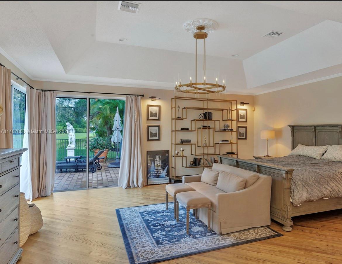 BREAKERS WEST 11 - Residential