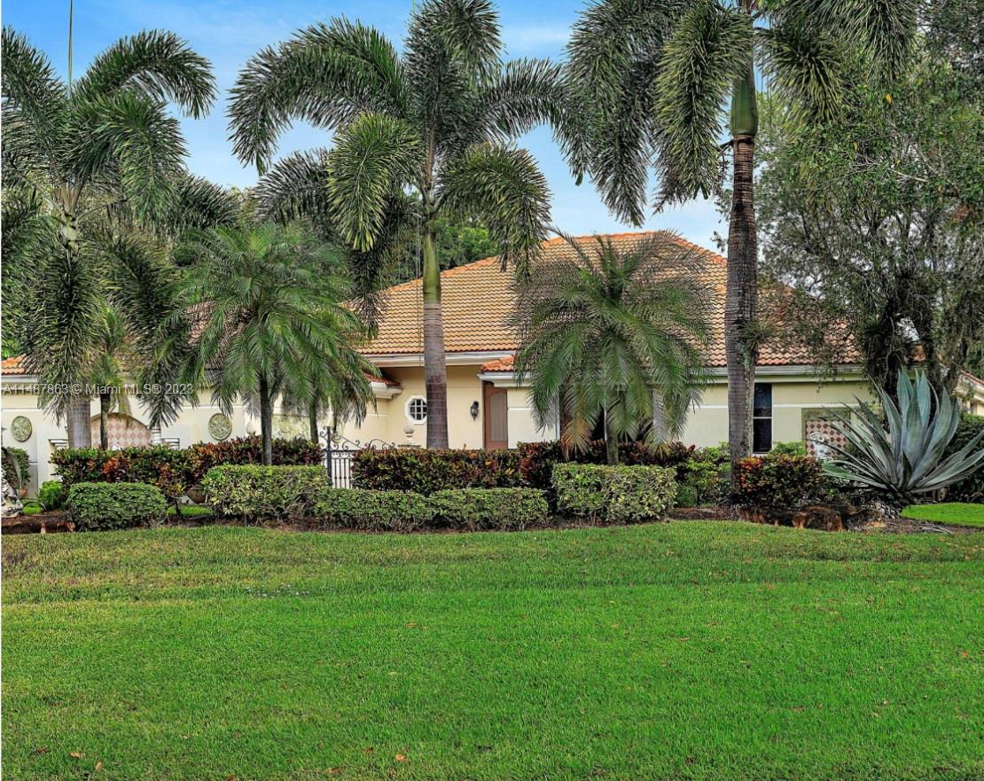 1850 Breakers West Ct Ct, West Palm Beach, Palm Beach County, Florida - 4 Bedrooms  
5 Bathrooms - 