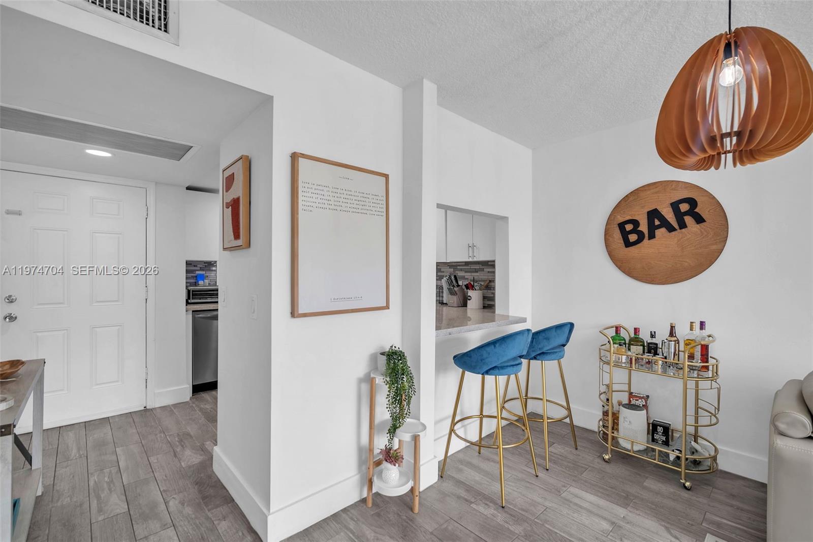 LIVE OAK CONDO TWELVE - Residential Lease