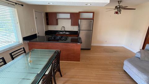 10101 W Bay Harbor Dr 9 Bay Harbor Islands FL 33154