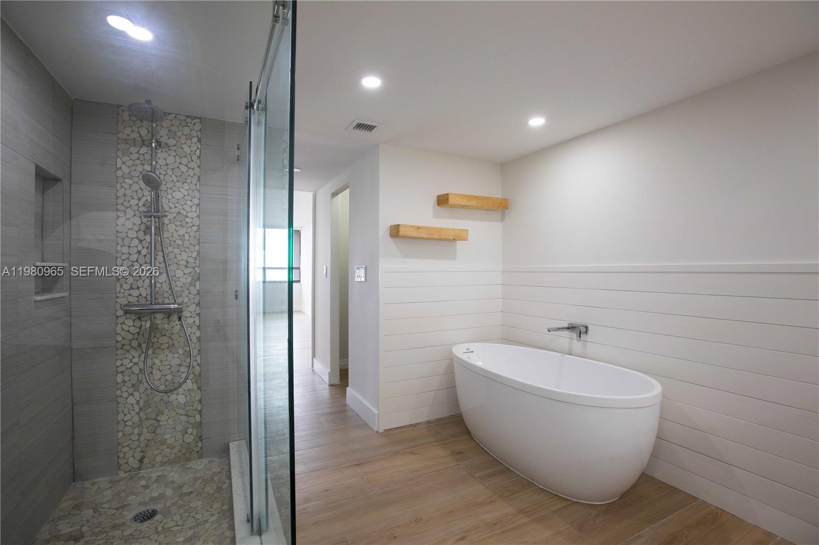 GROVE ISLE CONDO - Residential Lease