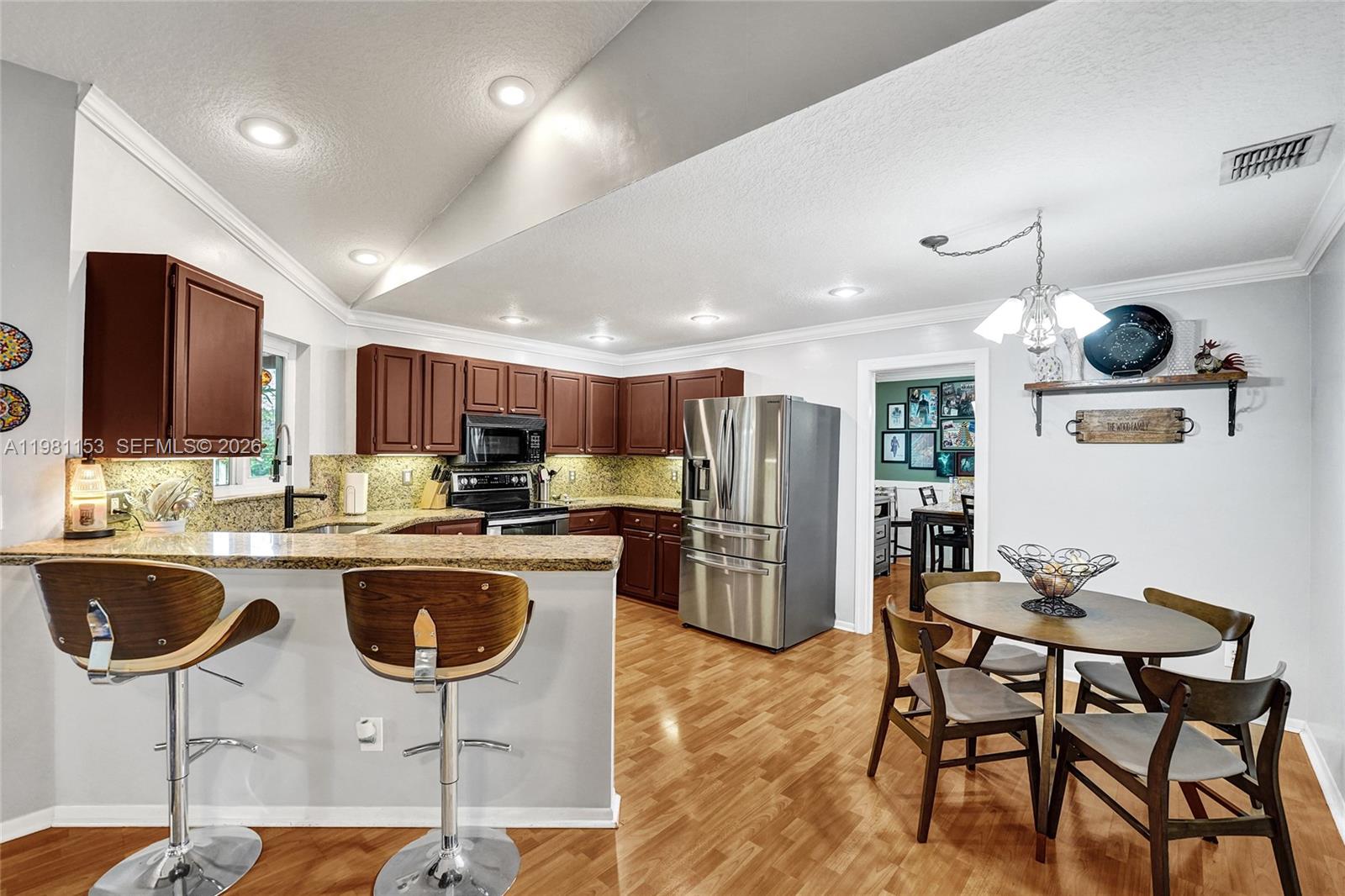 PINE LAKE RIDGE REPLAT - Residential