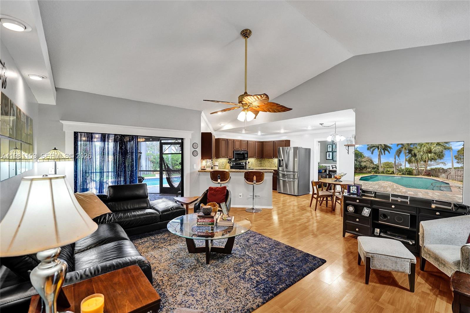 PINE LAKE RIDGE REPLAT - Residential