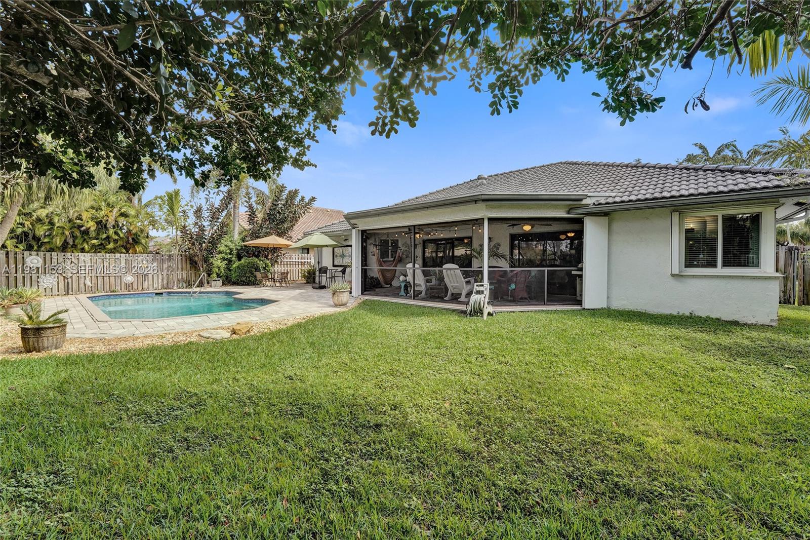 PINE LAKE RIDGE REPLAT - Residential