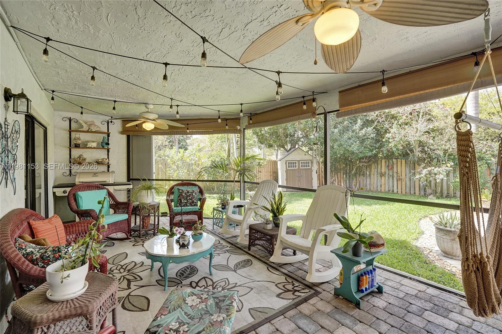 PINE LAKE RIDGE REPLAT - Residential