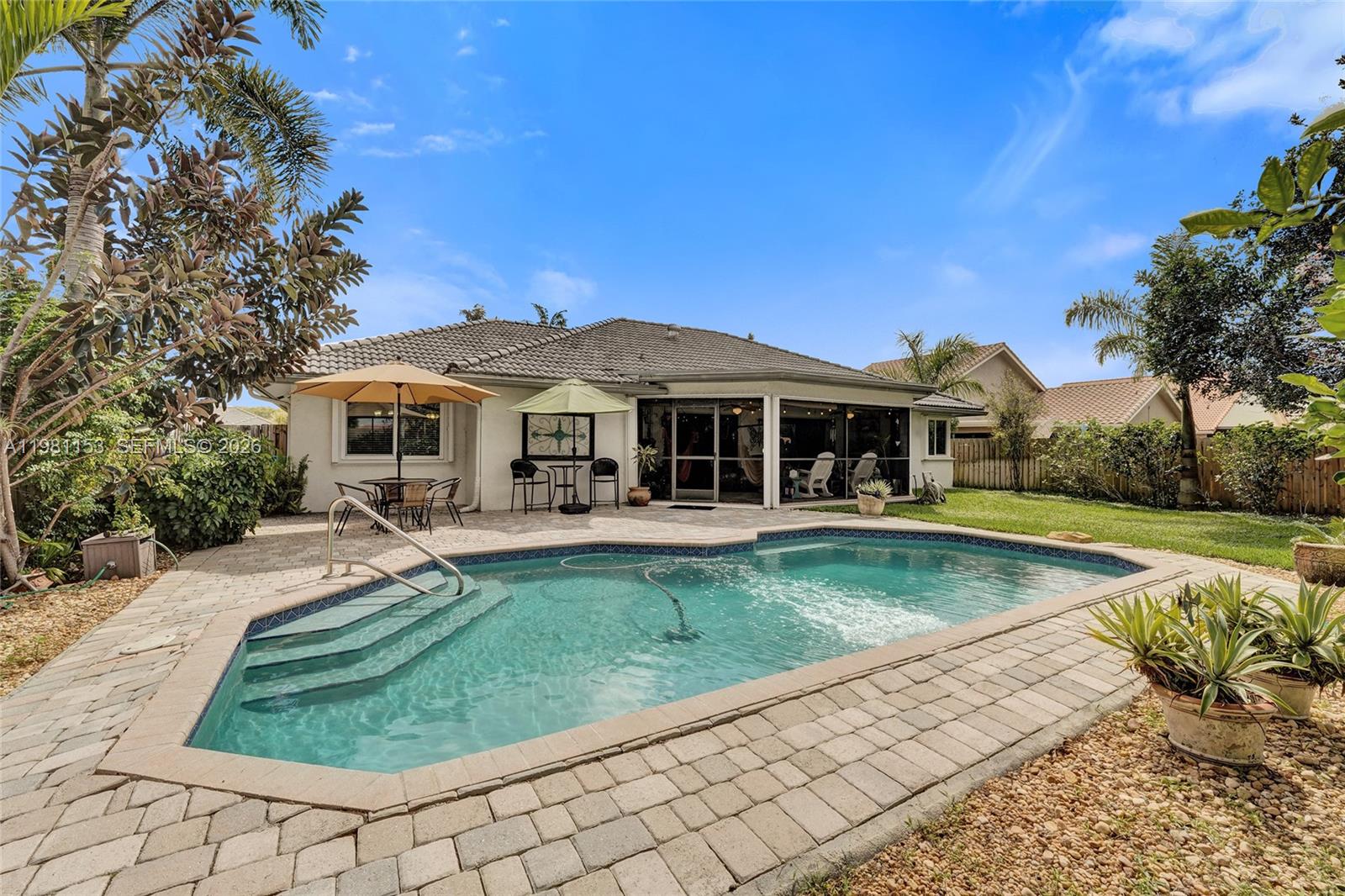 PINE LAKE RIDGE REPLAT - Residential