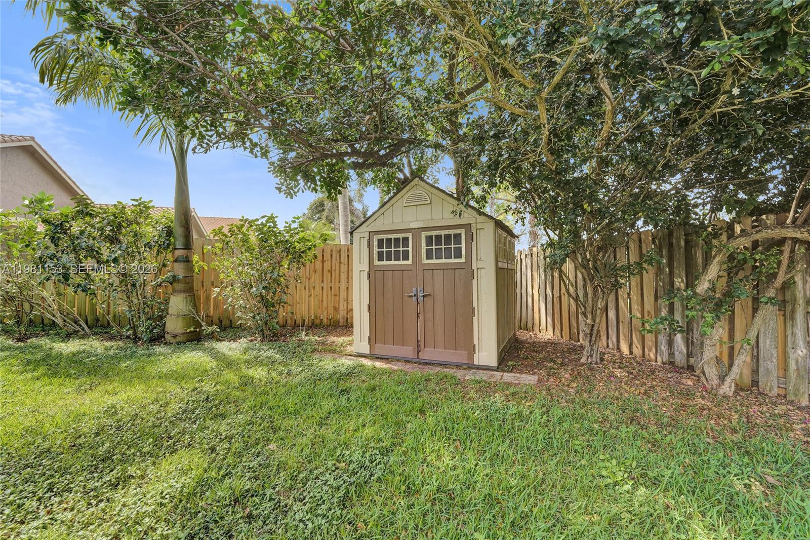 PINE LAKE RIDGE REPLAT - Residential