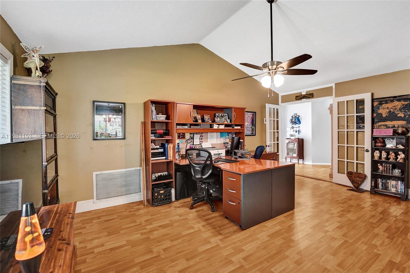 PINE LAKE RIDGE REPLAT - Residential