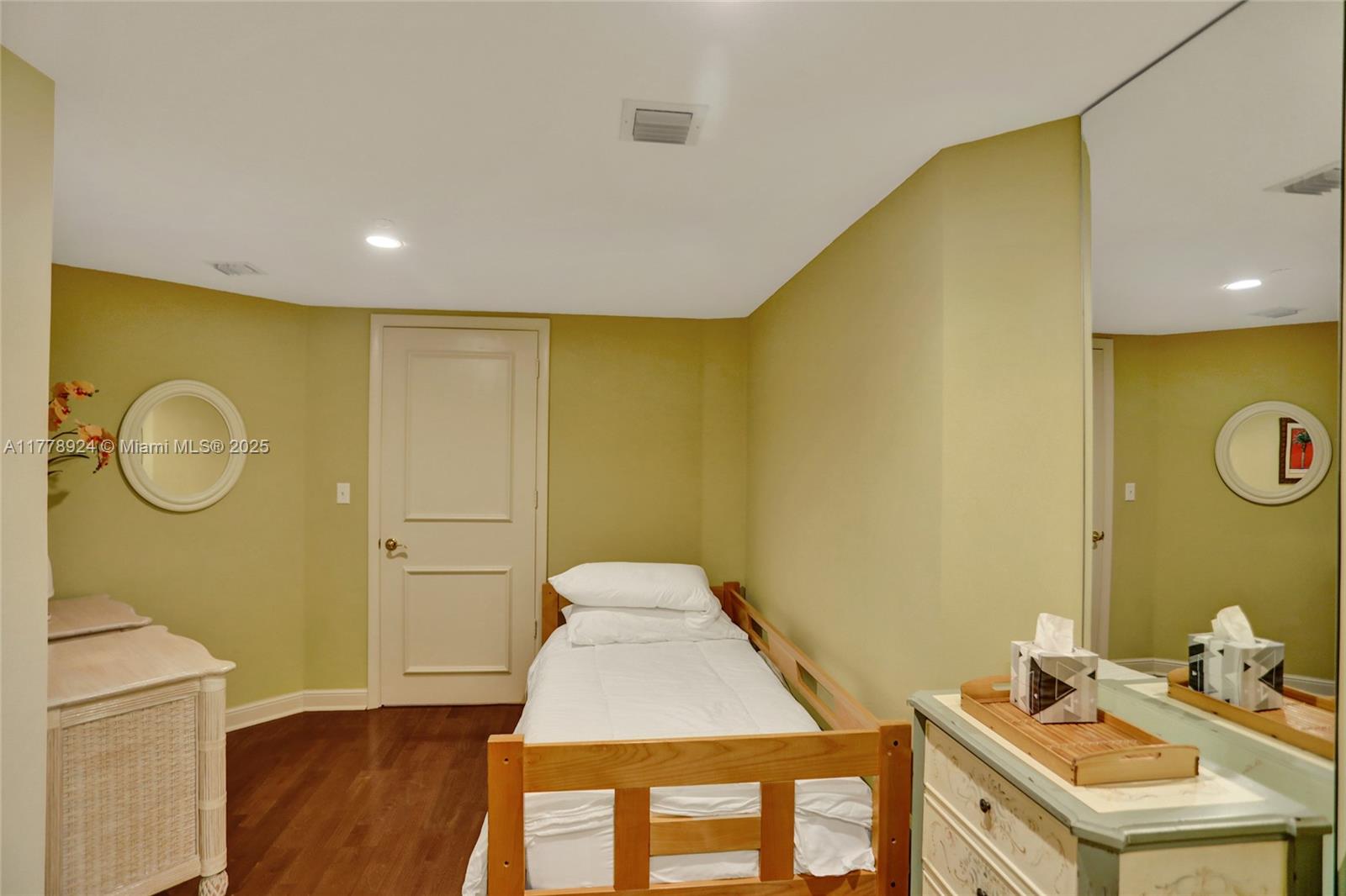 OCEAN TWO CONDO - Residential Lease