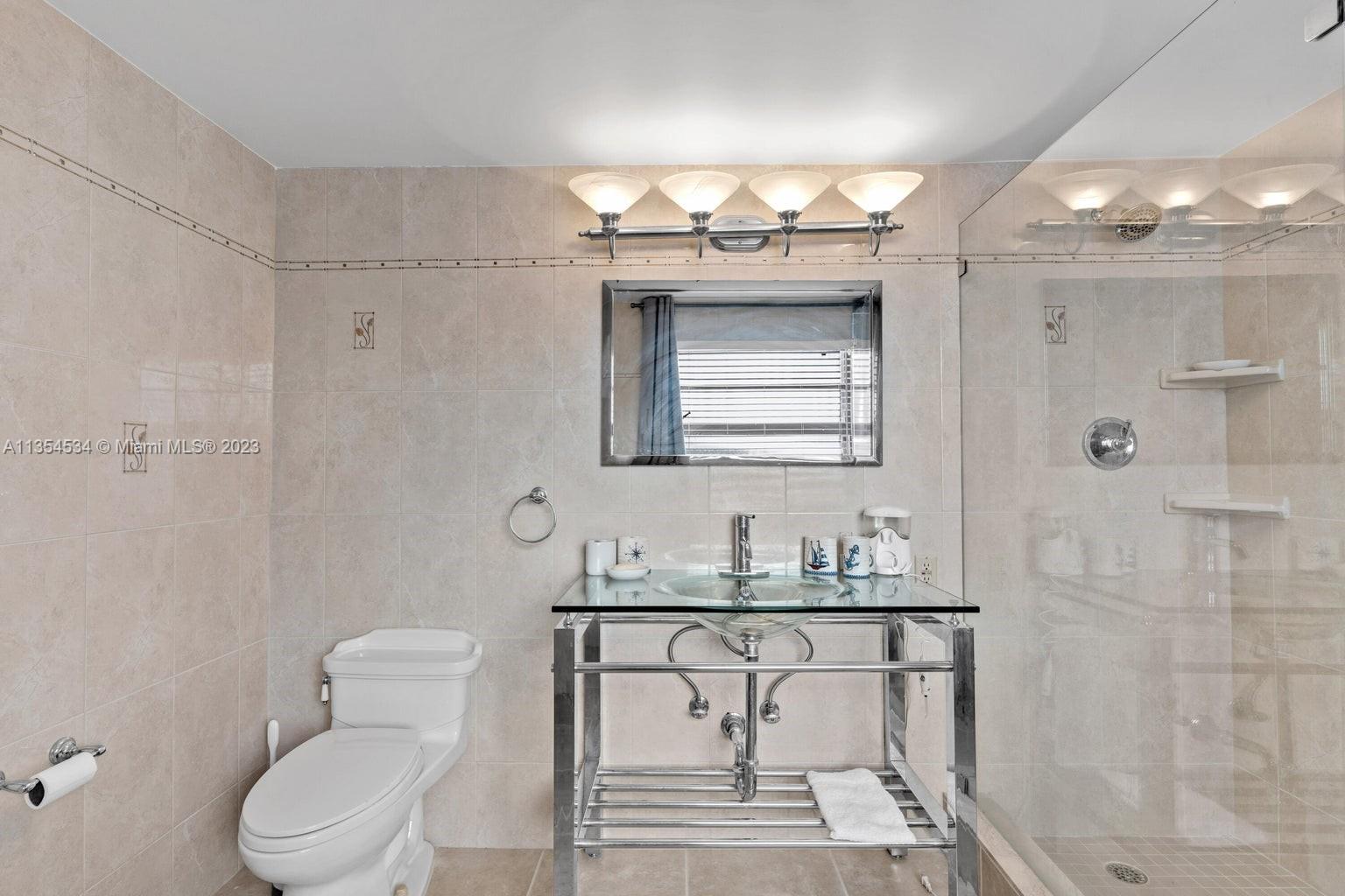 TWIN LAKES 1ST ADD - Residential