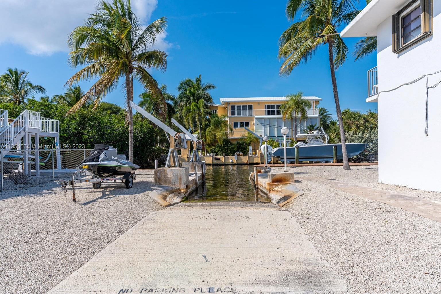 TWIN LAKES 1ST ADD - Residential