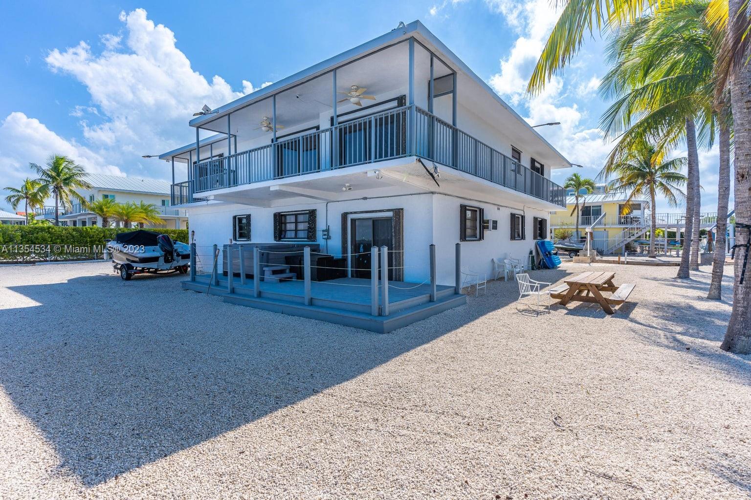 TWIN LAKES 1ST ADD - Residential