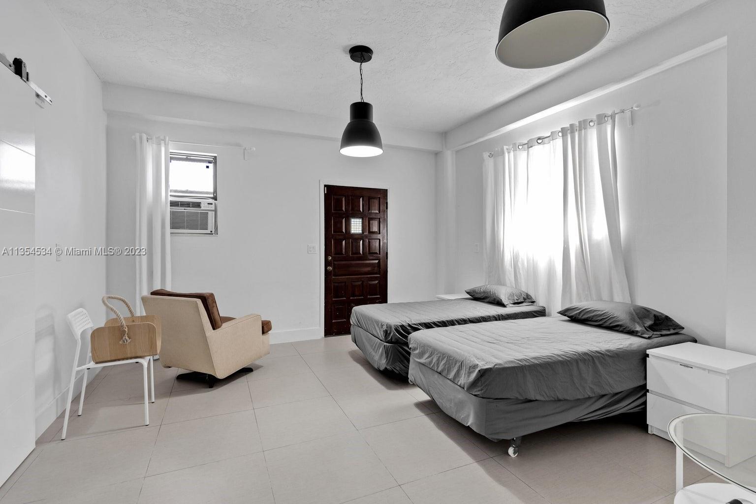 TWIN LAKES 1ST ADD - Residential