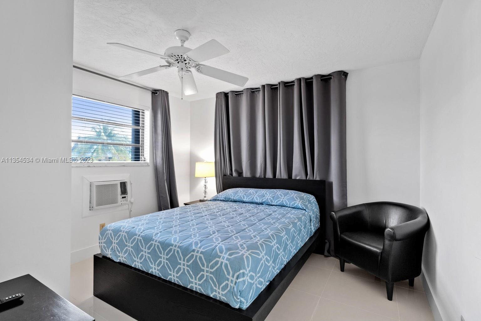 TWIN LAKES 1ST ADD - Residential