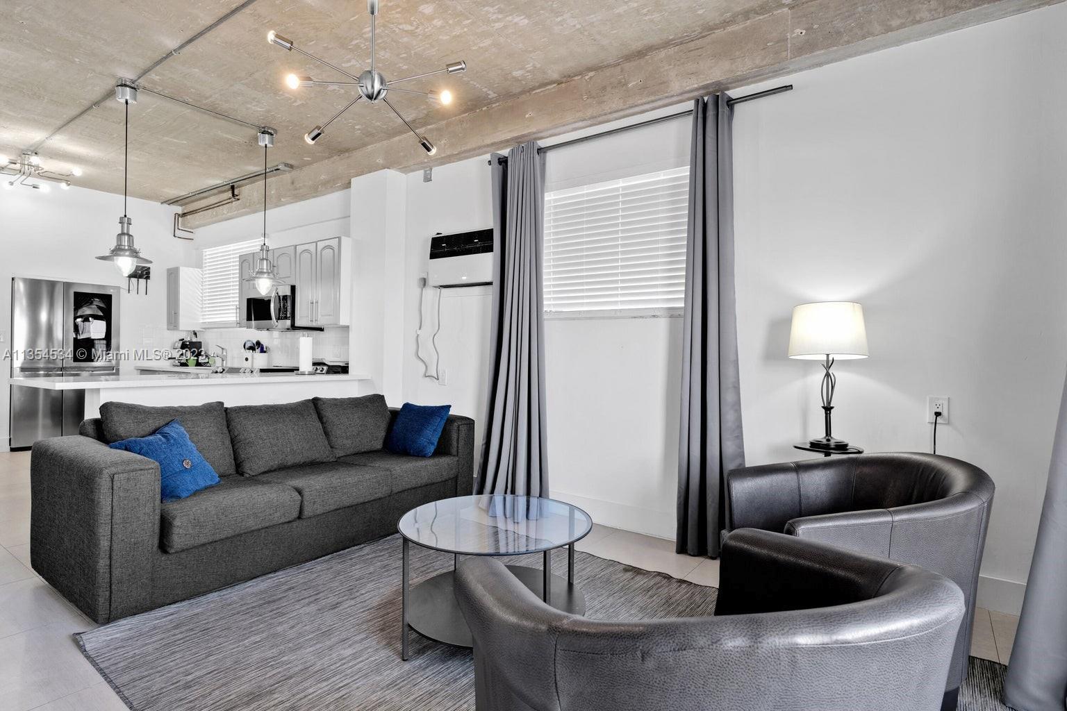 TWIN LAKES 1ST ADD - Residential