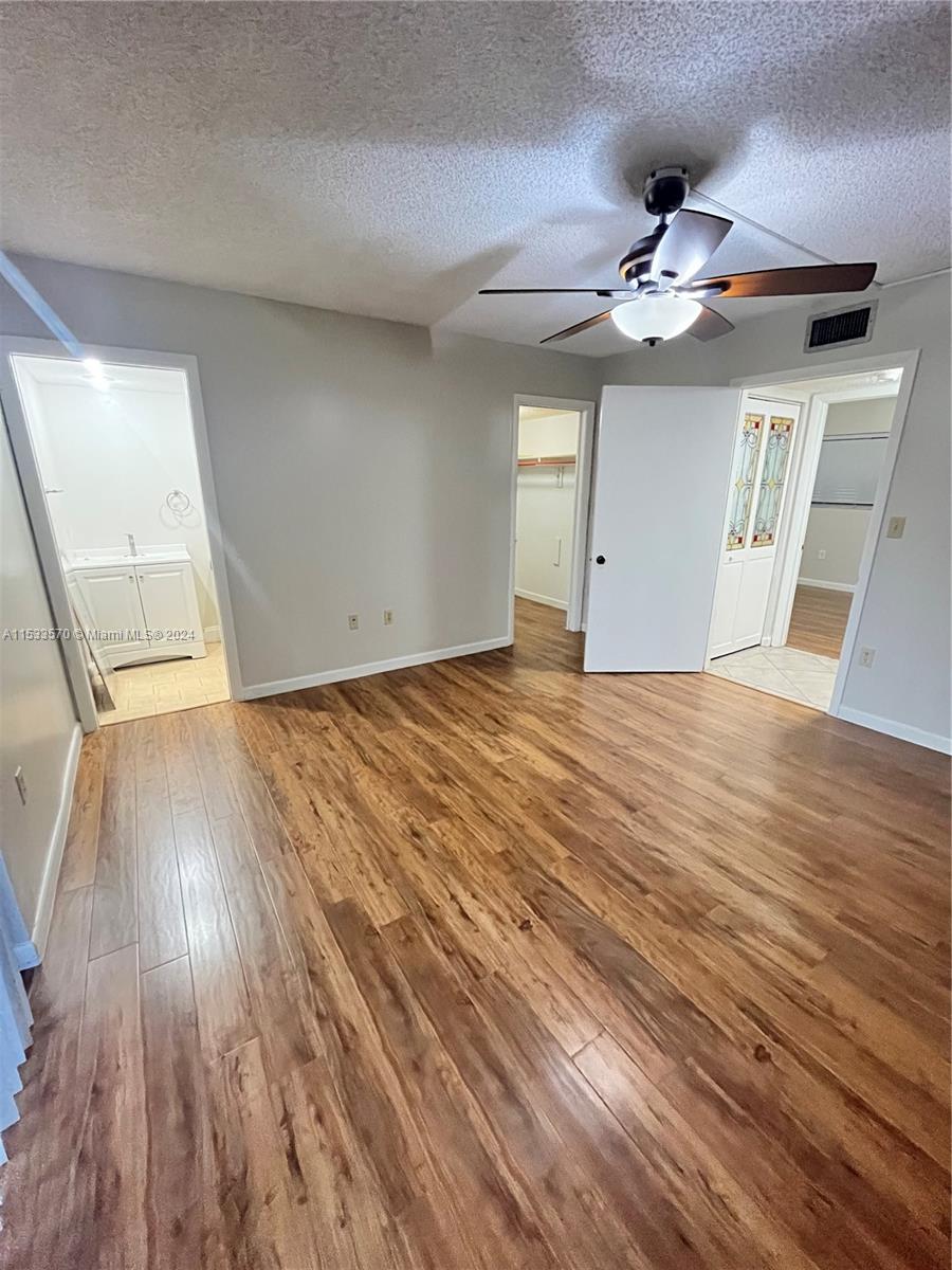 HORIZONS WEST CONDO #4 - Residential Lease