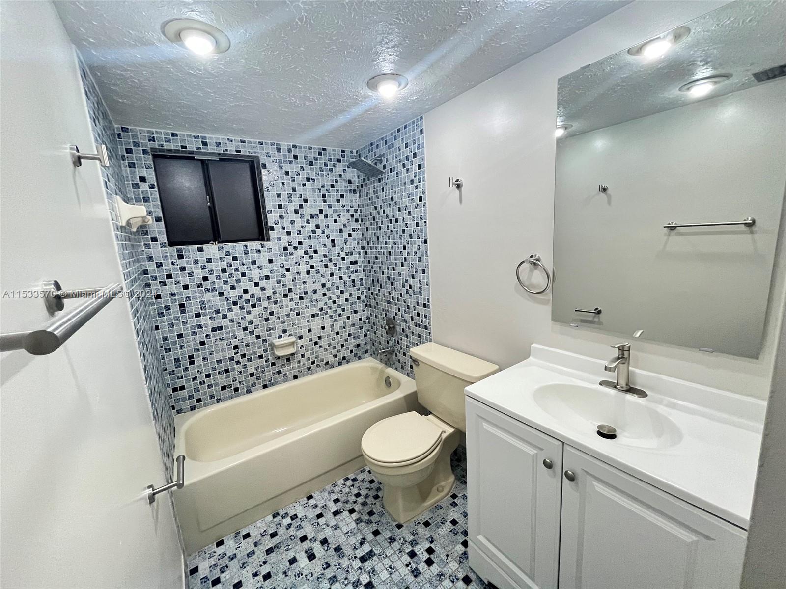 HORIZONS WEST CONDO #4 - Residential Lease