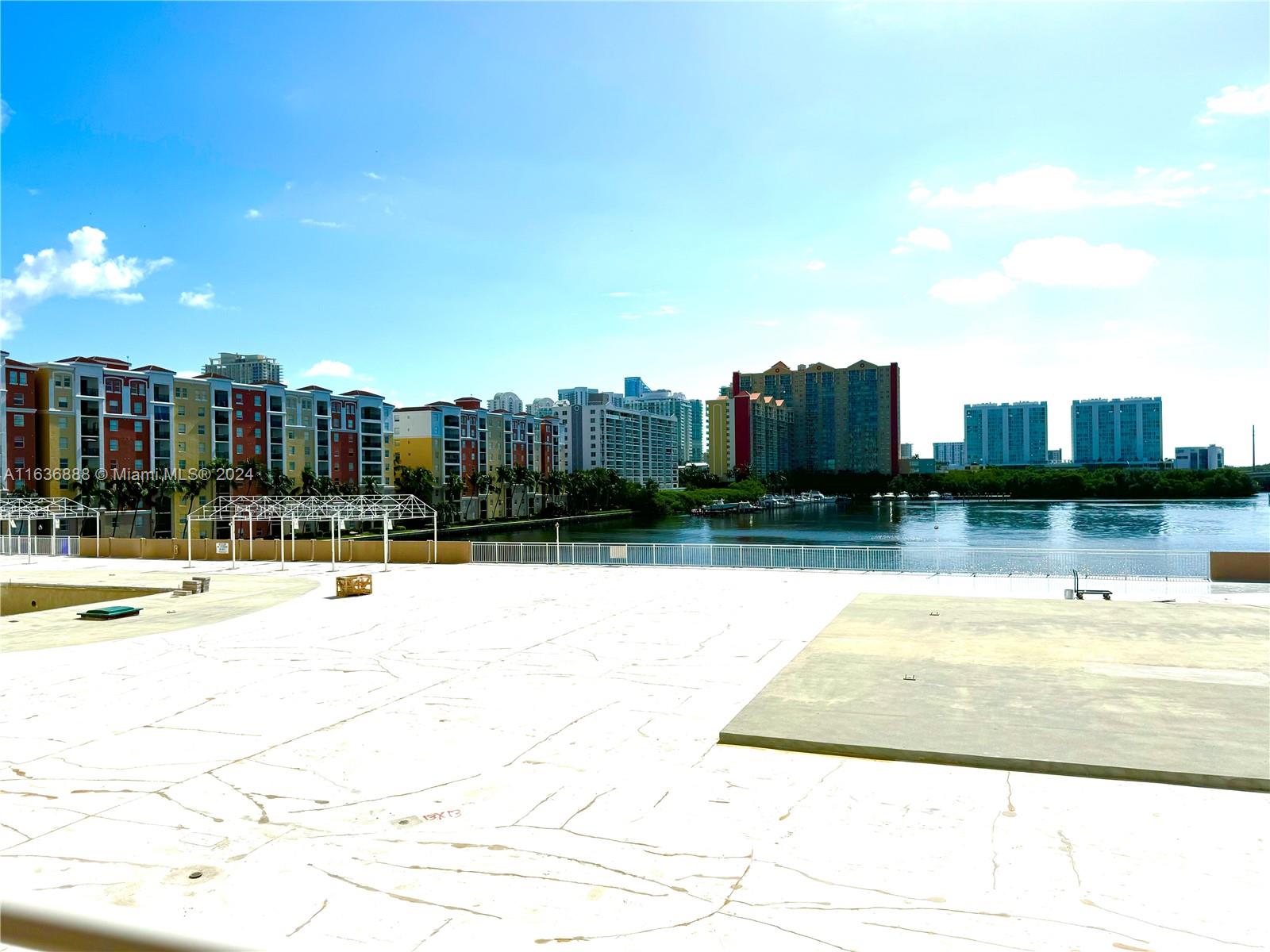 WINSTON TOWERS 100 CONDO - Residential