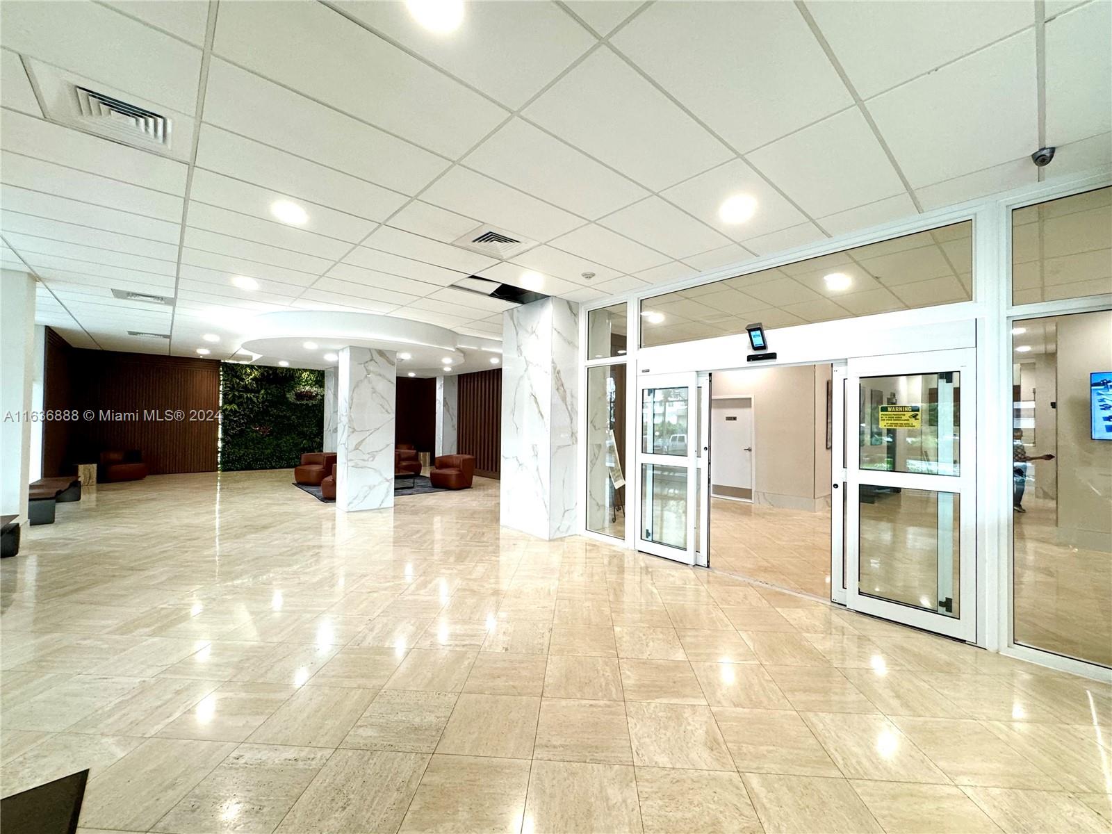WINSTON TOWERS 100 CONDO - Residential