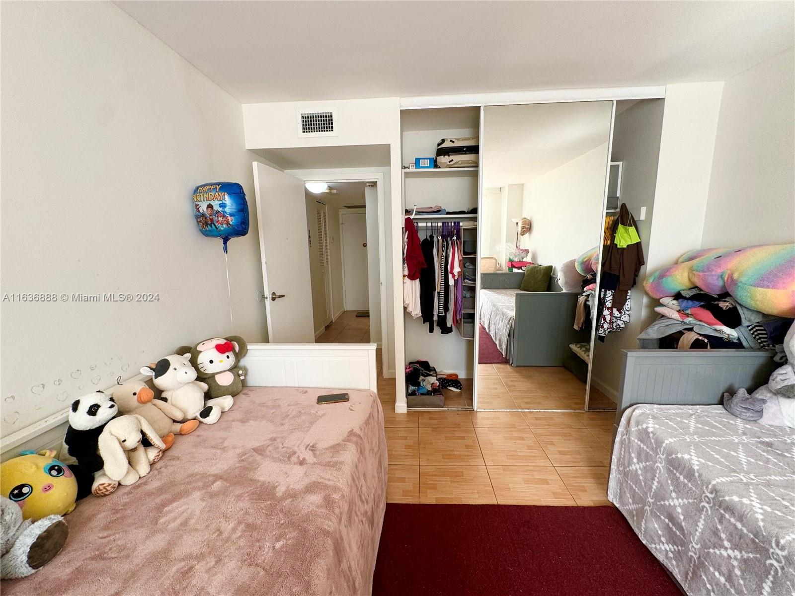 WINSTON TOWERS 100 CONDO - Residential